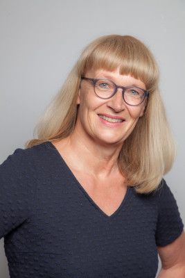 Frau